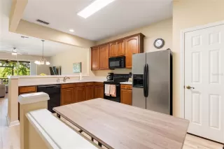 Photo #5: O6392962 Listing