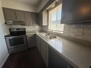 Photo #4: O6393001 Listing 