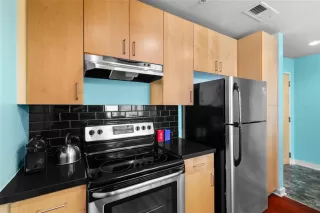 Photo #2: O6393019 Listing 