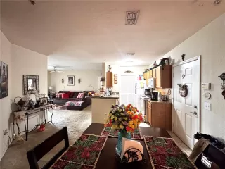 Photo #1: O6393029 Listing