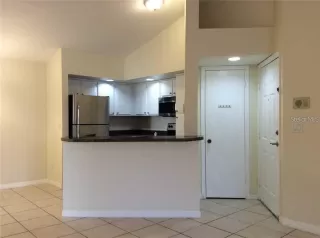 Photo #4: O6393054 Listing 