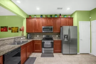 Photo #1: O6393057 Listing 