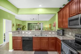 Photo #6: O6393057 Listing 