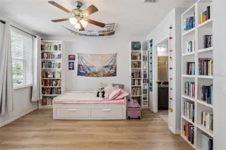 Photo #6: O6393158 Listing