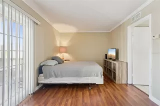 Photo #1: O6393229 Listing