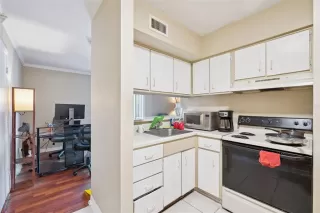 Photo #4: O6393229 Listing