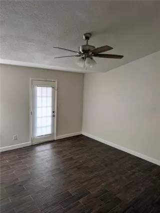 Photo #5: O6393281 Listing 