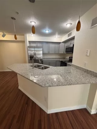 Photo #6: O6393287 Listing