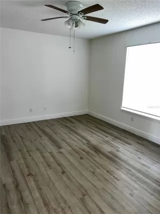 Photo #5: O6393379 Listing 