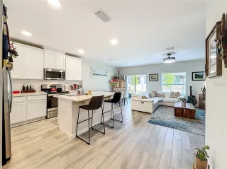 Photo #6: O6393450 Listing 