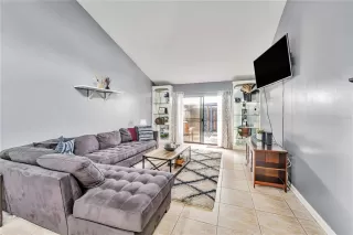 Photo #2: O6393489 Listing