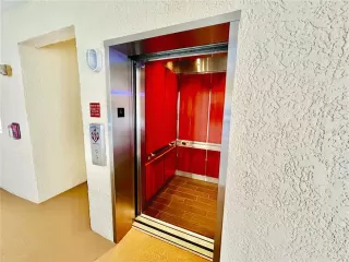 Photo #2: O6393647 Listing 