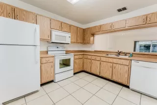 Photo #6: O6393811 Listing 