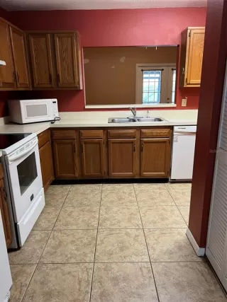 Photo #3: O6393883 Listing 