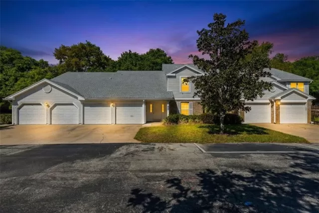 MLS: O6393935 Condo For Sale