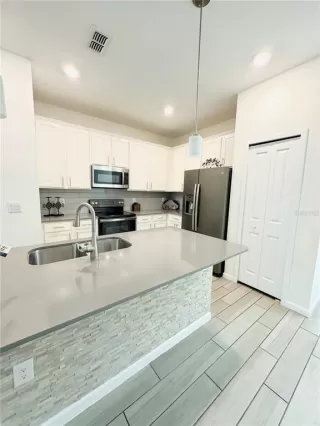 Photo #5: O6393962 Listing 