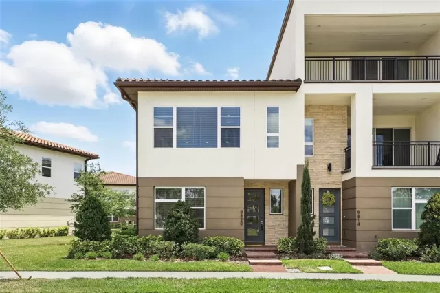 MLS: O6394001 Condo For Sale