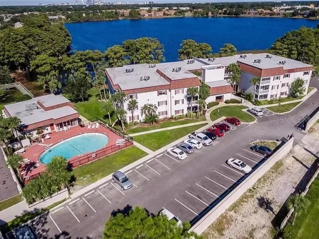 MLS: O6394060 Condo For Sale