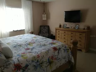 Photo #5: O6394060 Listing