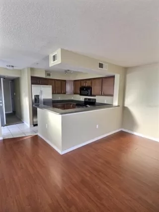 Photo #3: O6394163 Listing 