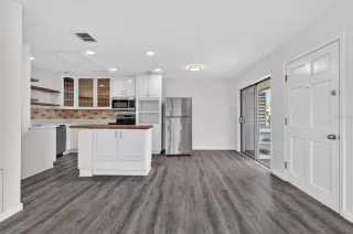 Photo #3: O6394212 Listing 