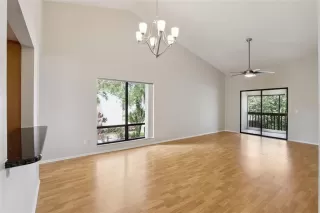 Photo #4: O6394248 Listing