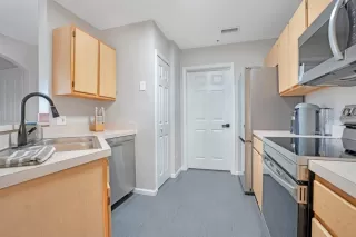 Photo #5: O6394319 Listing