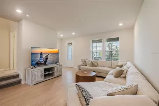 Photo #1: O6394382 Listing 