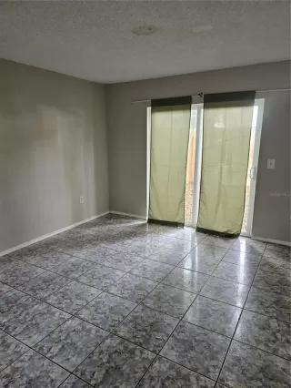 Photo #2: O6394860 Listing 