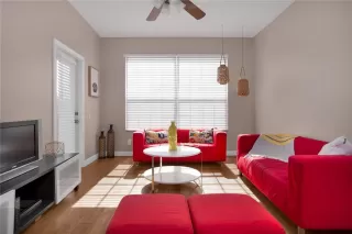 Photo #2: O6394997 Listing 