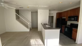 Photo #5: O6395012 Listing 