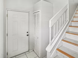 Photo #3: O6395057 Listing 