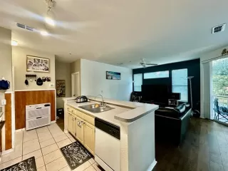 Photo #6: O6395081 Listing 