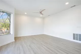 Photo #4: O6395112 Listing 