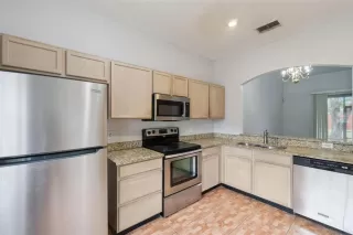 Photo #4: O6395316 Listing