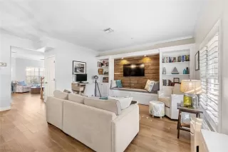 Photo #1: O6395335 Listing 