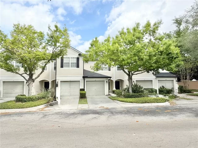 MLS: O6395360 Condo For Sale