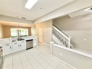 Photo #5: O6395360 Listing 