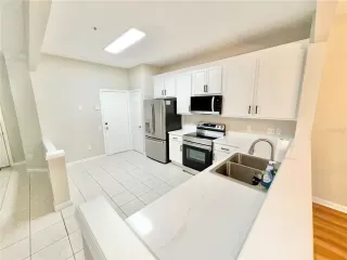 Photo #6: O6395360 Listing 