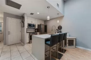 Photo #5: O6395367 Listing 