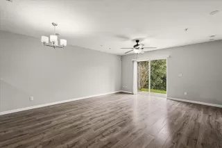 Photo #5: O6395383 Listing 