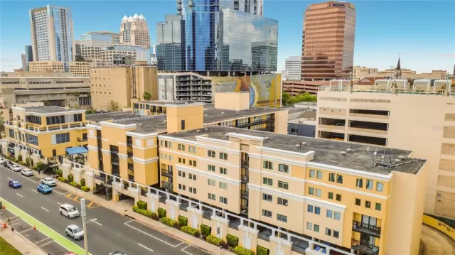 MLS: O6395456 Condo For Sale