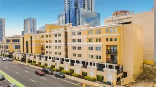 Photo #1: O6395456 Listing