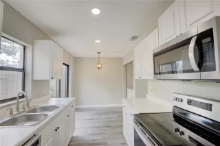 Photo #5: O6395547 Listing 