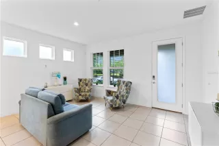 Photo #3: O6395553 Listing