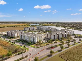 Photo #1: O6395569 Listing 