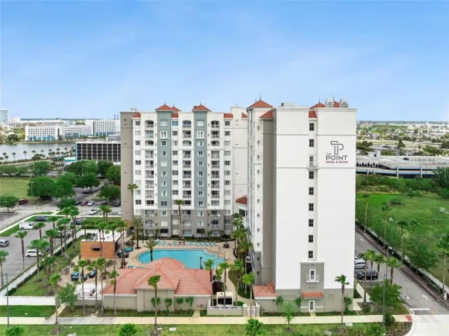 MLS: O6395662 Condo For Sale