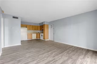 Photo #3: O6395735 Listing 