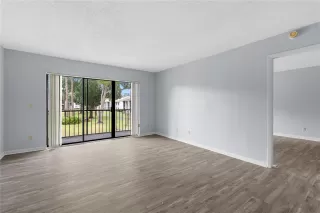 Photo #5: O6395735 Listing 