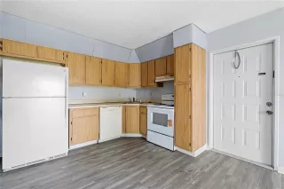 Photo #6: O6395735 Listing 